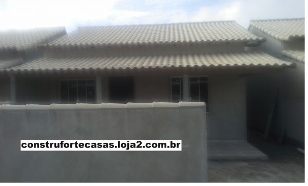 casa pronta de 2 quartos a 500 mts pista/praia